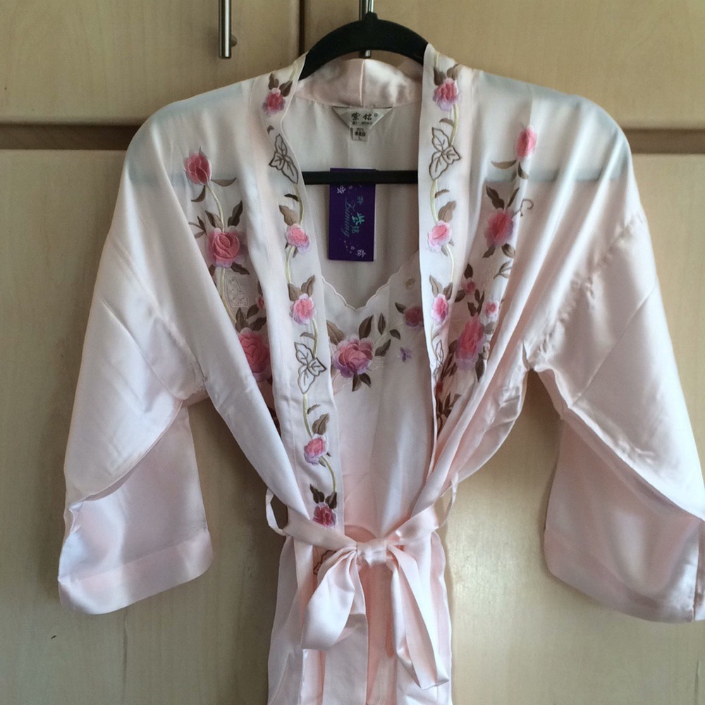 Beautifully embroidered silk nightgown and robe
